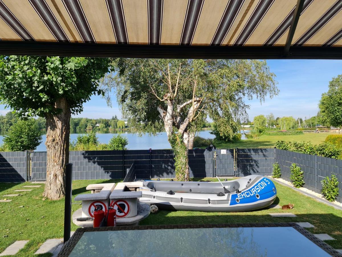 Ferienhaus Am See Hungen Eksteriør billede