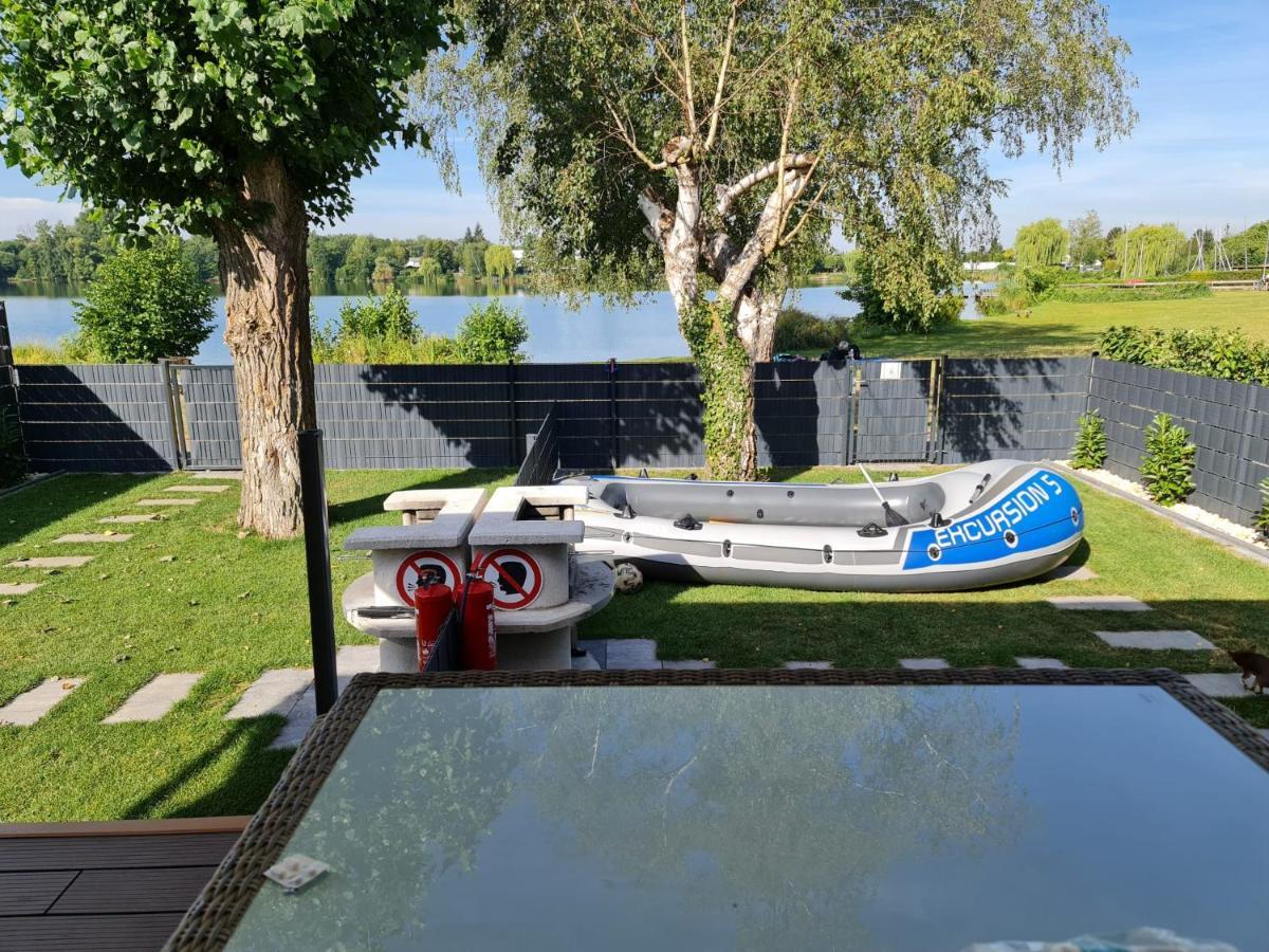 Ferienhaus Am See Hungen Eksteriør billede