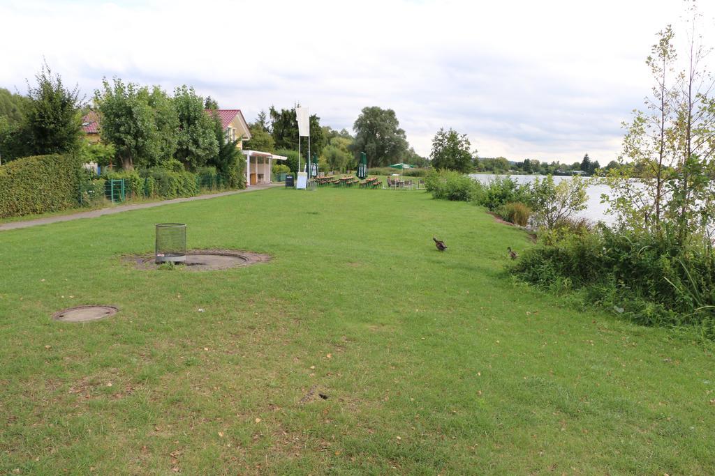 Ferienhaus Am See Hungen Eksteriør billede