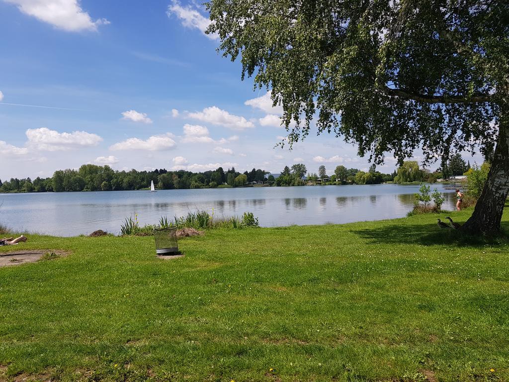 Ferienhaus Am See Hungen Eksteriør billede