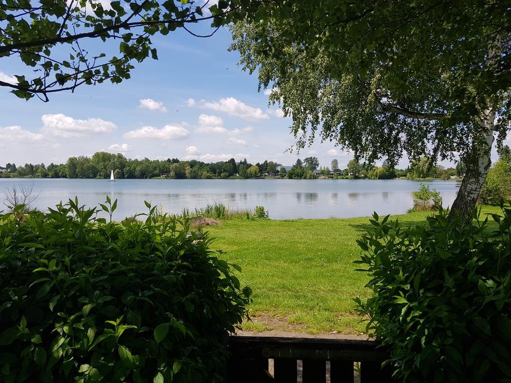 Ferienhaus Am See Hungen Eksteriør billede